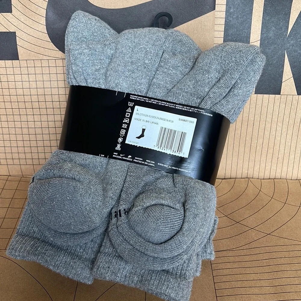 Nike Everyday Plus Cotton Cushioned CREW 6 pairs socks set - Picture 6 of 16